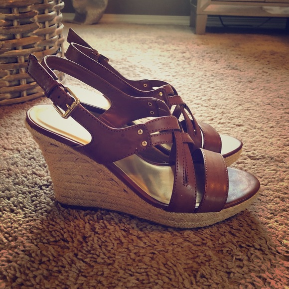 unisa hayzi espadrille wedge sandal